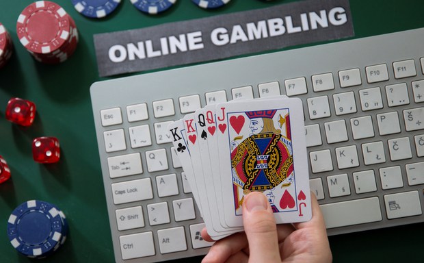 Kominfo akan denda Rp500 juta platform digital yang tampilkan judi daring Kominfo akan denda Rp500 juta platform digital yang tampilkan judi daring