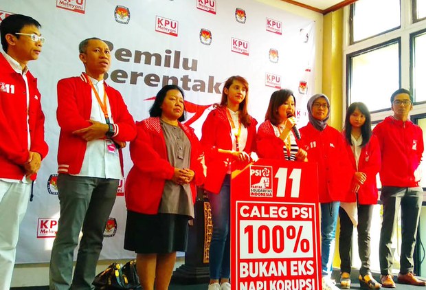 180725_ID_Perempuan_1000.jpg 180725_ID_Perempuan_1000.jpg