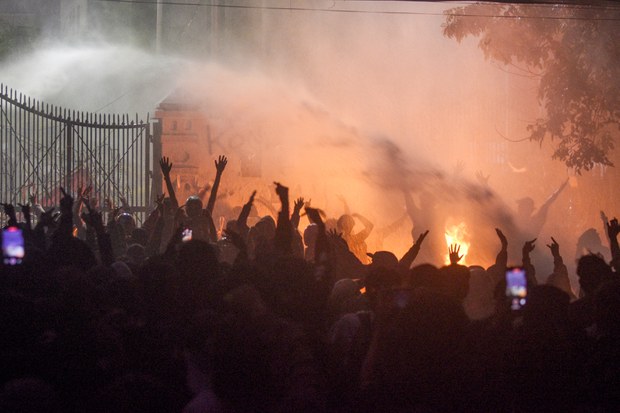 Kelompok hak asasi minta polisi bebaskan lebih 200 demonstran tolak revisi UU Pilkada Kelompok hak asasi minta polisi bebaskan lebih 200 demonstran tolak revisi UU Pilkada