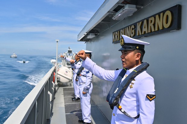 Di tengah ketegangan keduanya, AS, China ikut latihan angkatan laut multilateral di Indonesia Di tengah ketegangan keduanya, AS, China ikut latihan angkatan laut multilateral di Indonesia