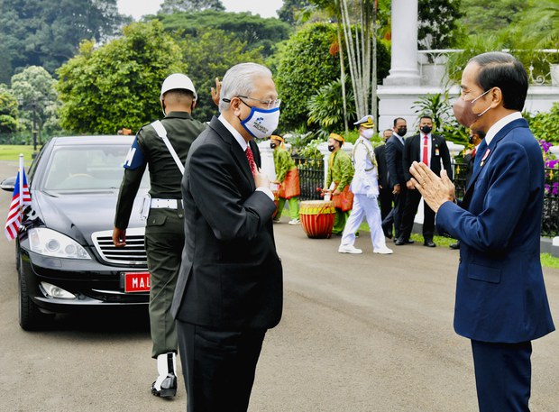 Malaysia-Indonesia Sepakati Perlindungan TKI dan Kebijakan Korider Perjalanan Malaysia-Indonesia Sepakati Perlindungan TKI dan Kebijakan Korider Perjalanan