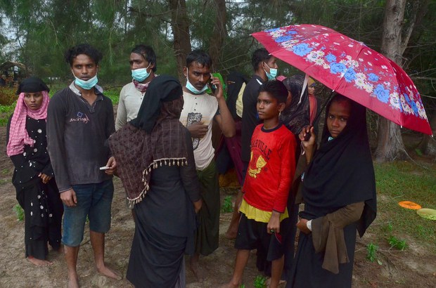 81 Migran Rohingya Terdampar di Aceh 81 Migran Rohingya Terdampar di Aceh