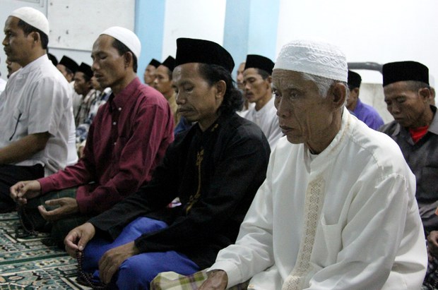 150622_ID_YENNY_SHIA_AHMADIYAH_700.jpg 150622_ID_YENNY_SHIA_AHMADIYAH_700.jpg
