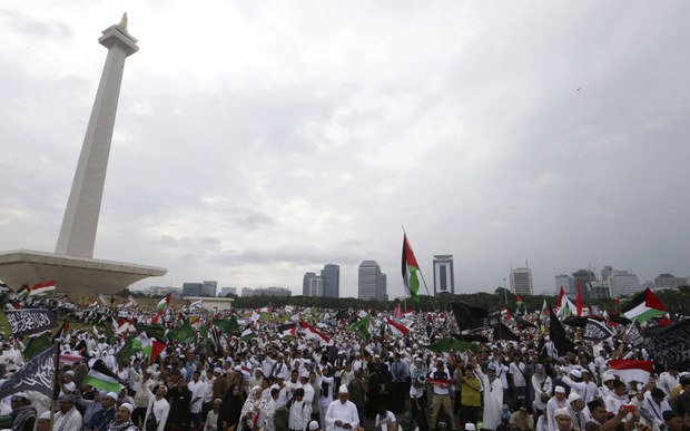 171218_ID_Monas1_1000.jpg 171218_ID_Monas1_1000.jpg