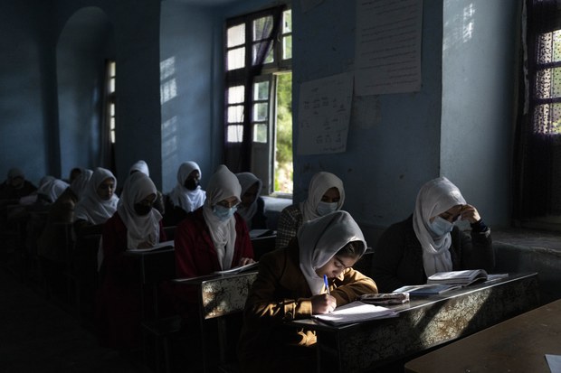 Pemerintah dan NU Minta Taliban Izinkan Anak Gadis Kembali Sekolah Pemerintah dan NU Minta Taliban Izinkan Anak Gadis Kembali Sekolah