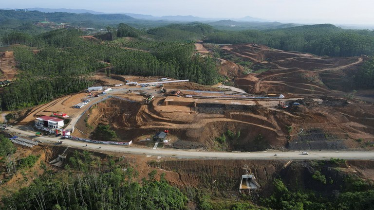 Pemandangan dari lokasi konstruksi wilayah utama dari Ibu Kota Nusantara, di Sepaku, Kalimantan Timur, pada 8 Maret 2023. [Willy Kurniawan/Reuters file photo]