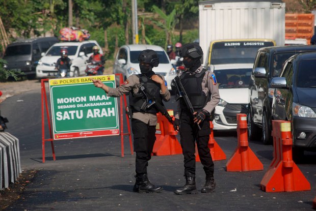 180612_ID_Policeterror_1000.jpg 180612_ID_Policeterror_1000.jpg