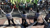 ID_PARAMITA_POLICE_WOMEN_JILBAB_700.jpg