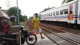160929_ID_TrainCrossing_1000.jpg