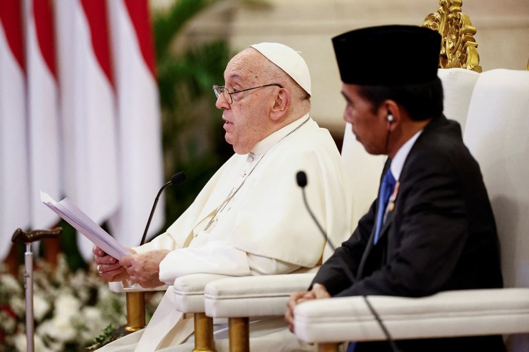 2024-09-04T034902Z_1716075519_RC2FT9AF15M1_RTRMADP_3_POPE-ASIA-INDONESIA.JPG 2024-09-04T034902Z_1716075519_RC2FT9AF15M1_RTRMADP_3_POPE-ASIA-INDONESIA.JPG