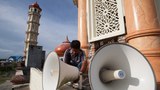 150629_ID_ISMIRA_MOSQUE_LOUSPEAKER_700.jpg