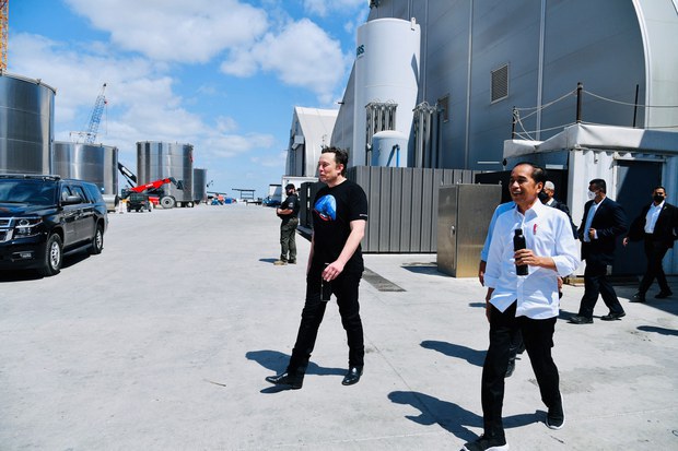 Tesla akan buka pabrik mobil dan baterai di Indonesia, ekonom pertanyakan kesiapan pemerintah Tesla akan buka pabrik mobil dan baterai di Indonesia, ekonom pertanyakan kesiapan pemerintah