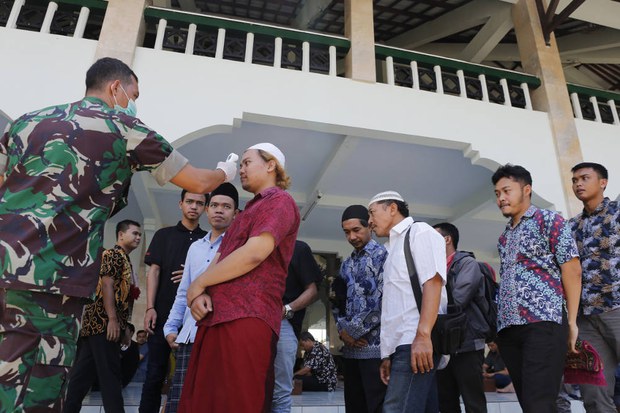 200415_ID_Covid_TNI_1000.jpg 200415_ID_Covid_TNI_1000.jpg