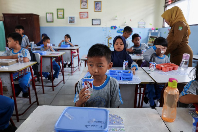 program makan siang.jpeg