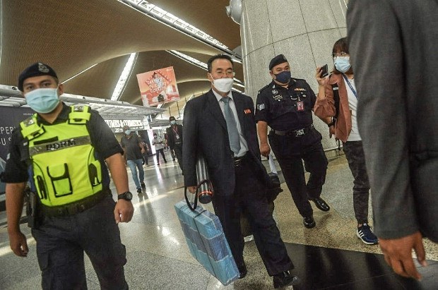 210321-MY-Inside-NK.jpg