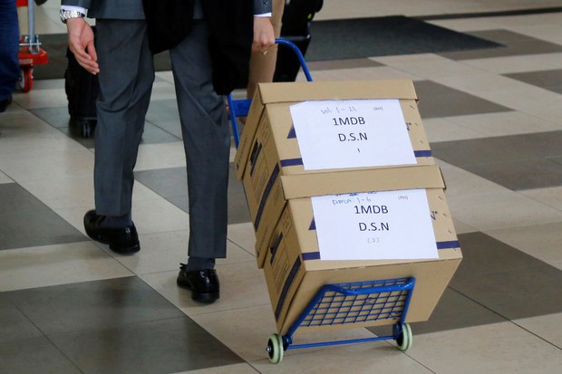 1MDB: Putrajaya Saman Firma Audit AS$5.6 Bilion 1MDB: Putrajaya Saman Firma Audit AS$5.6 Bilion
