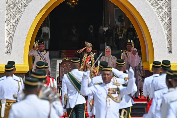Kalimah Allah: Agong titah selesaikan segera, elak gugat kesejahteraan negara Kalimah Allah: Agong titah selesaikan segera, elak gugat kesejahteraan negara