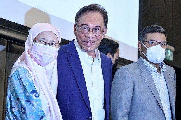 200923-MY-Anwar880.jpg 200923-MY-Anwar880.jpg