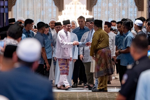 Anwar: Saya tidak pernah beri jaminan bebaskan pihak berdepan kes mahkamah Anwar: Saya tidak pernah beri jaminan bebaskan pihak berdepan kes mahkamah