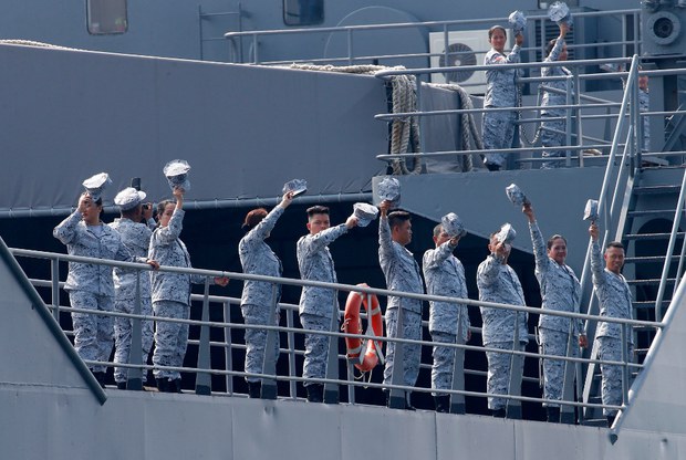 181022-PH-sailors-1000.jpg 181022-PH-sailors-1000.jpg