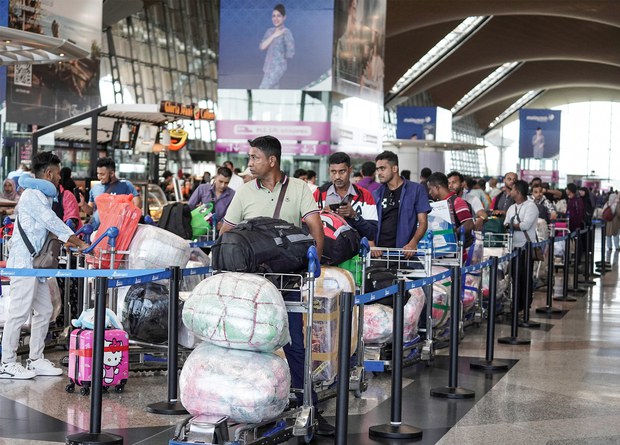 Malaysia tegas tidak lanjut tempoh kemasukan pekerja asing berakhir Mei Malaysia tegas tidak lanjut tempoh kemasukan pekerja asing berakhir Mei
