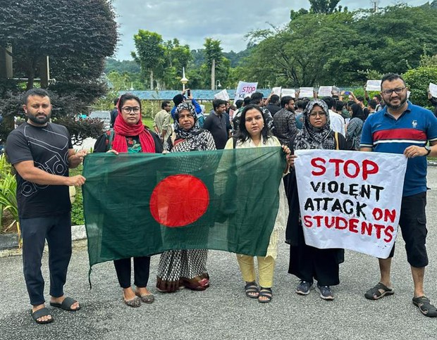 Diaspora Bangladesh lega rusuhan reda, mahu demokrasi wujud kembali Diaspora Bangladesh lega rusuhan reda, mahu demokrasi wujud kembali