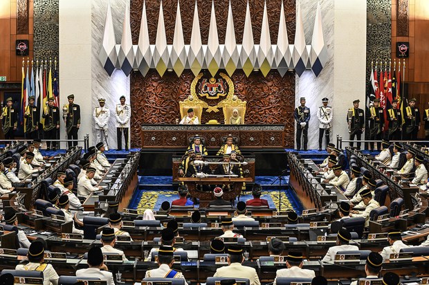 Bersatu mahu guna saluran perundangan cabar keputusan speaker Dewan Rakyat Bersatu mahu guna saluran perundangan cabar keputusan speaker Dewan Rakyat
