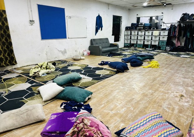 Polis Malaysia selamatkan 400 kanak-kanak dari rumah amal terkait ajaran sesat Polis Malaysia selamatkan 400 kanak-kanak dari rumah amal terkait ajaran sesat