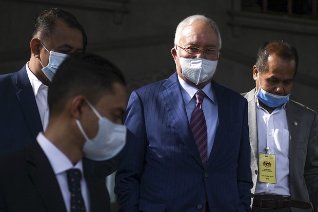 Mahkamah Tolak Permohonan Najib Razak Tunda Prosiding Muflis Gagal Bayar Cukai Mahkamah Tolak Permohonan Najib Razak Tunda Prosiding Muflis Gagal Bayar Cukai