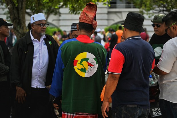 Sokongan PAS terhadap Najib untuk lemahkan kerajaan Anwar - Penganalisis Sokongan PAS terhadap Najib untuk lemahkan kerajaan Anwar - Penganalisis