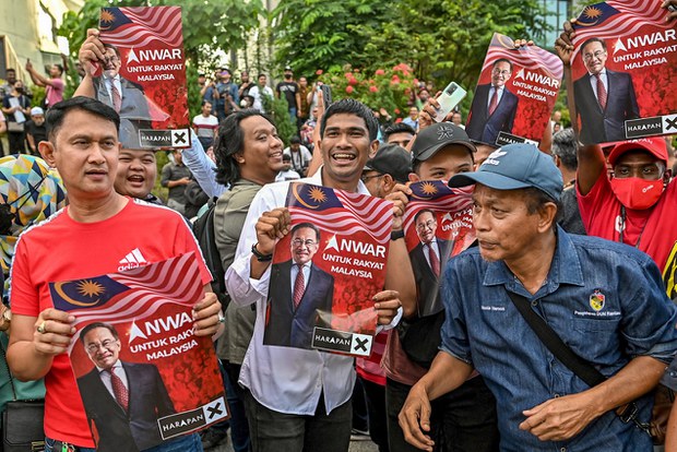 PENJELASAN: Adakah rancangan Anwar hadkan tempoh PM akan terlaksana? PENJELASAN: Adakah rancangan Anwar hadkan tempoh PM akan terlaksana?
