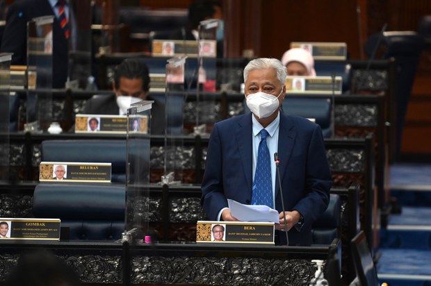 Perdana Menteri Bentang Pelan Induk Ekonomi Lima Tahun RMKe12 Perdana Menteri Bentang Pelan Induk Ekonomi Lima Tahun RMKe12