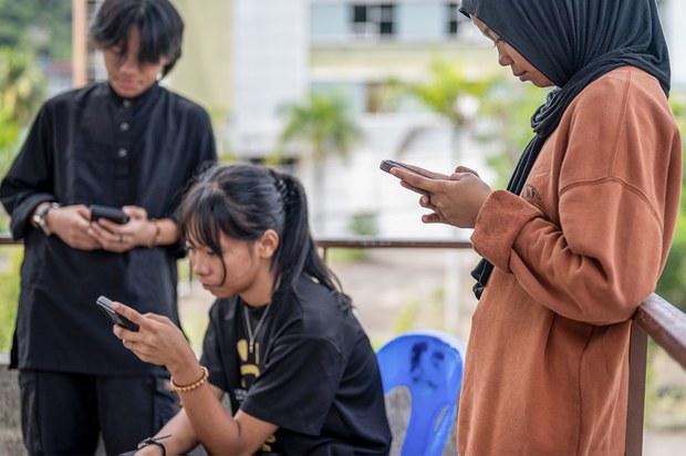 Malaysia jamin kebebasan bersuara ketika kawal selia media sosial diperketat Malaysia jamin kebebasan bersuara ketika kawal selia media sosial diperketat