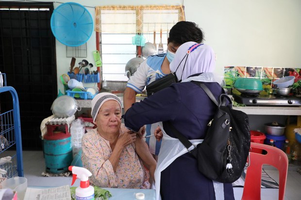 Malaysia Henti Guna Vaksin Sinovac, Beralih Ke Pfizer Malaysia Henti Guna Vaksin Sinovac, Beralih Ke Pfizer