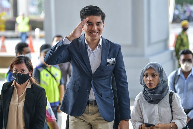 Presiden MUDA diperintah bela diri kes pecah amanah, pengubahan wang haram RM1 juta Presiden MUDA diperintah bela diri kes pecah amanah, pengubahan wang haram RM1 juta