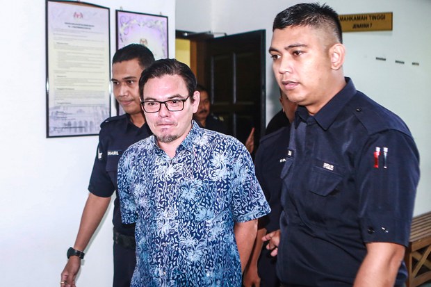 Penyanyi Yasin Sulaiman dihukum penjara seumur hidup, 16 sebatan Penyanyi Yasin Sulaiman dihukum penjara seumur hidup, 16 sebatan