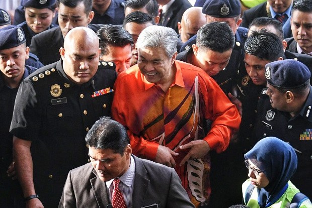 181019-MY-Zahidmahkamah620.jpg 181019-MY-Zahidmahkamah620.jpg