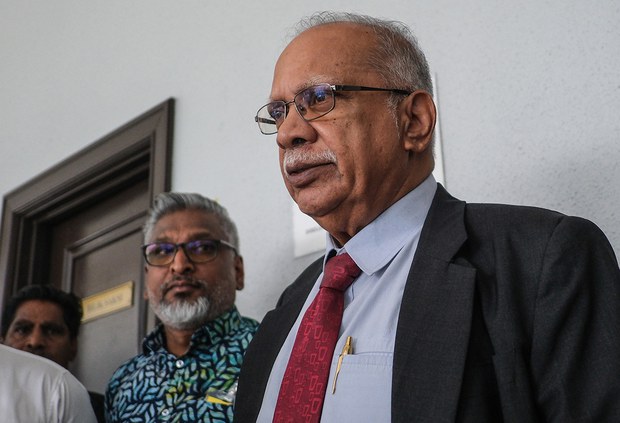 Fitnah: Bekas Timbalan Ketua Menteri Pulau Pinang saman Zakir Naik Fitnah: Bekas Timbalan Ketua Menteri Pulau Pinang saman Zakir Naik