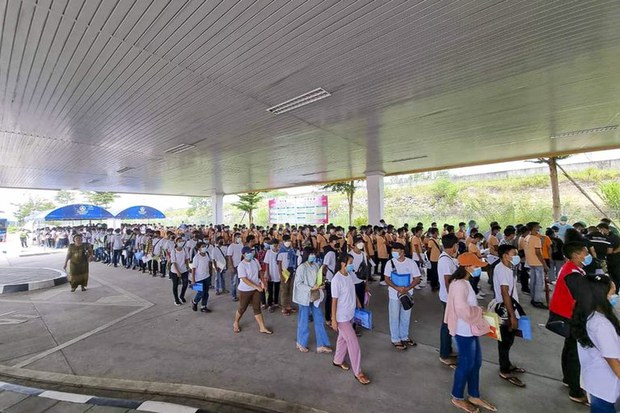 2-myanmar students2.jpeg 2-myanmar students2.jpeg