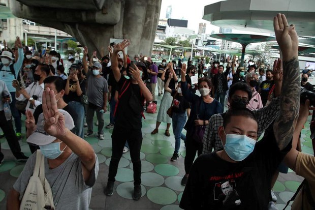 220930-th-constitution-prayuth-protest.jpg