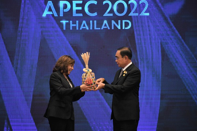 kamala-prayuth.jpg