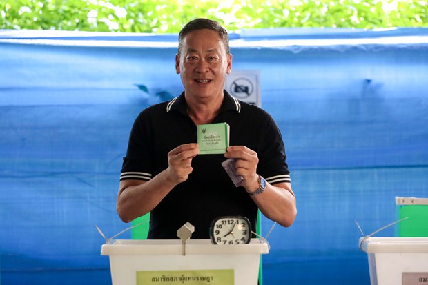230514-th-election-day-Srettha.jpg