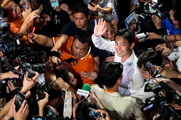 230606-th-politics-pita-media-shares-inside.jpg