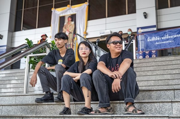 241214-th-royal-defamation-sentenced2.jpg