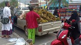 190708-TH-durian-retailer-800.jpg