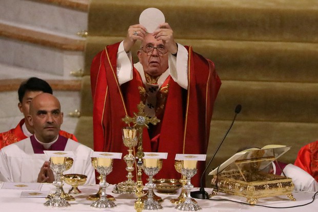 191122-Pope-1000.JPG 191122-Pope-1000.JPG