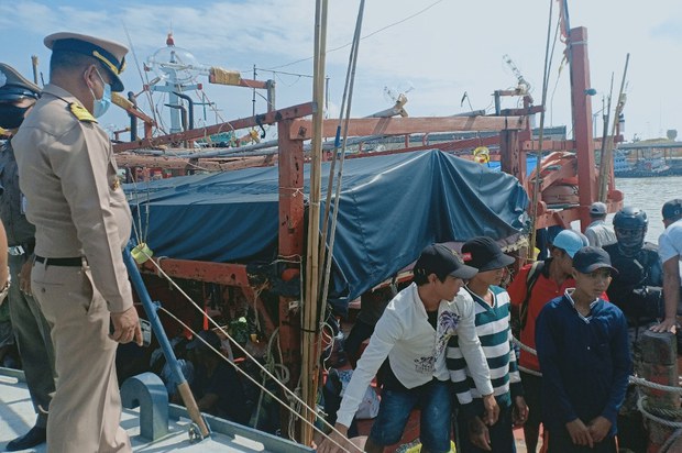 200818-TH-VN-fishing-boat-1000.jpg 200818-TH-VN-fishing-boat-1000.jpg