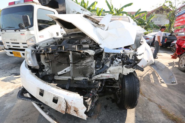TH-accident-road-620 TH-accident-road-620