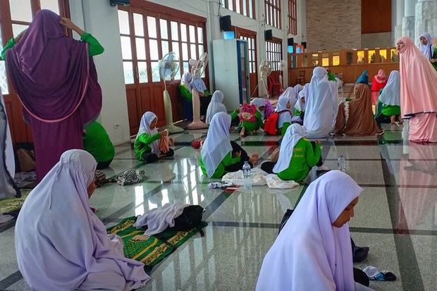 181128-TH-muslim-800.jpg 181128-TH-muslim-800.jpg