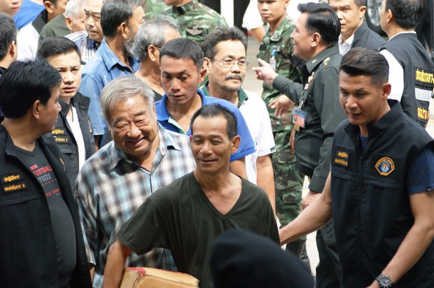 TH-detainees-800 TH-detainees-800